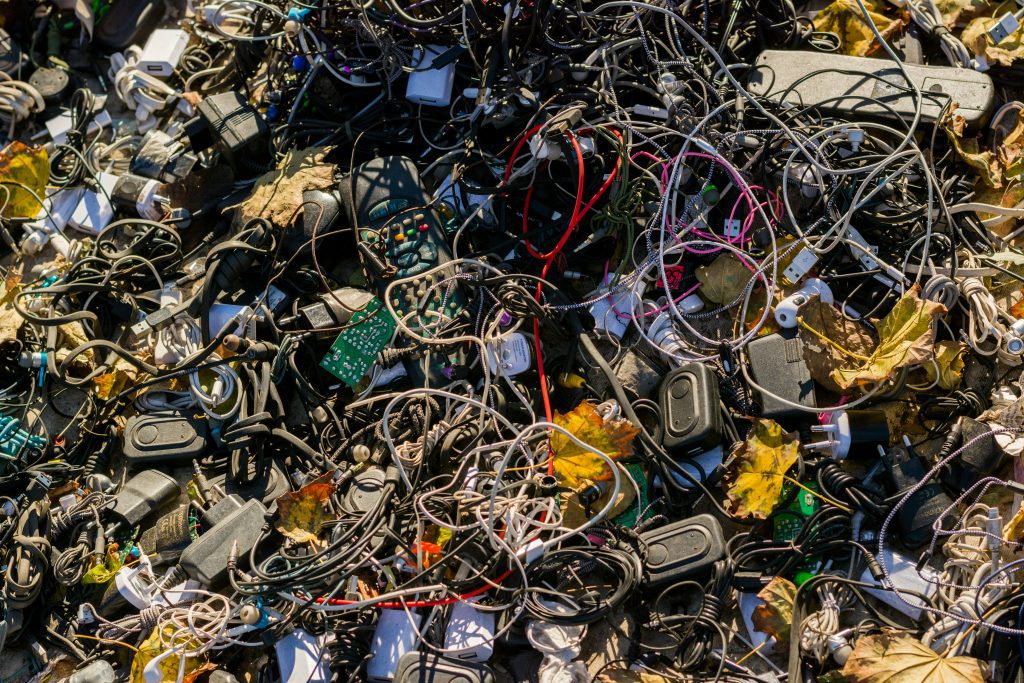 Dove buttare prese elettriche