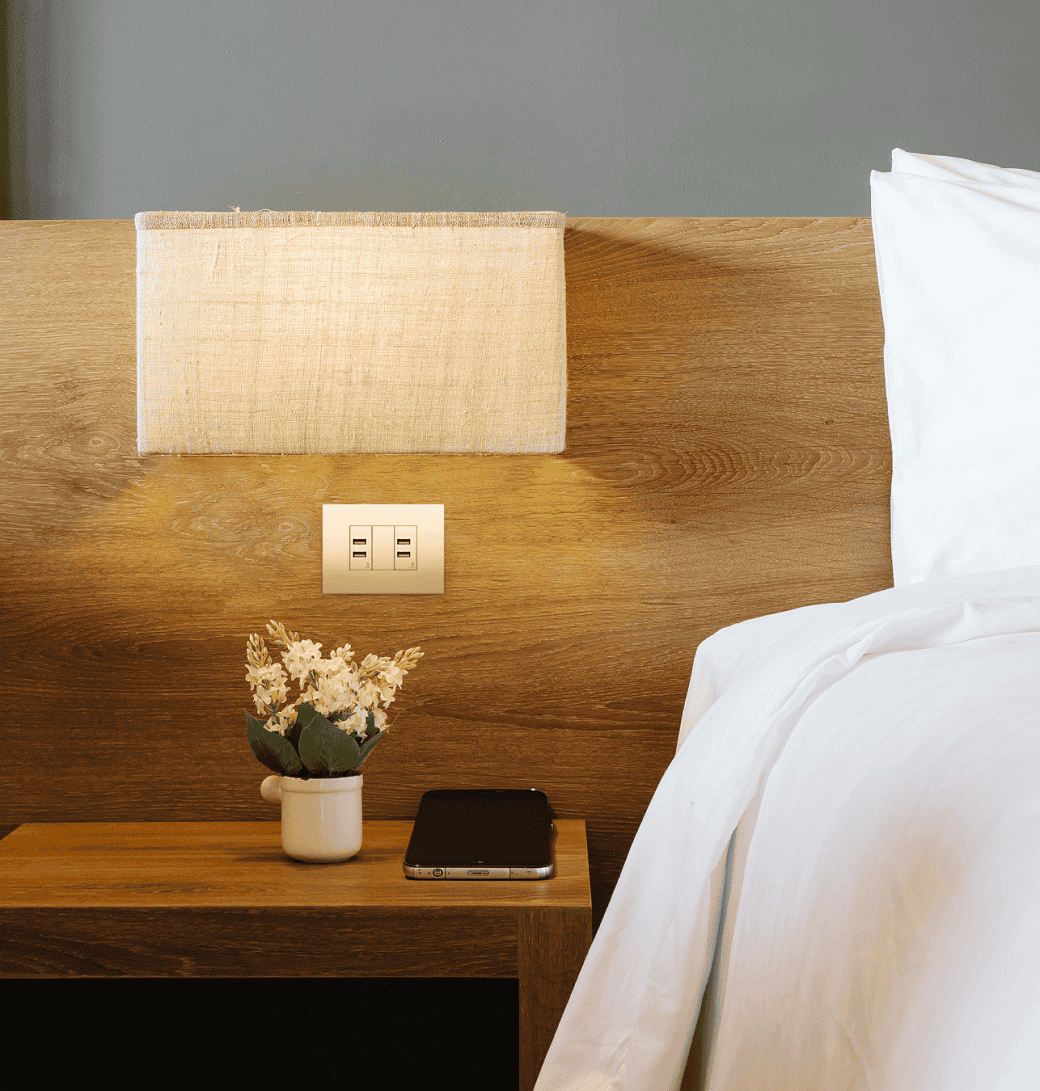 Prese USB da incasso 4box USB 2.4 in camera da letto