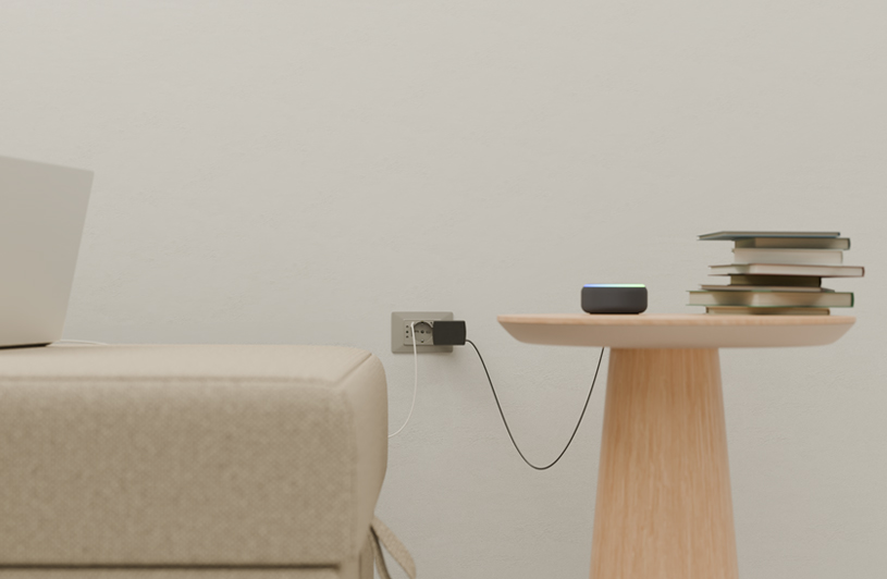 USBP503_Alexa_Soggiorno-illuminato